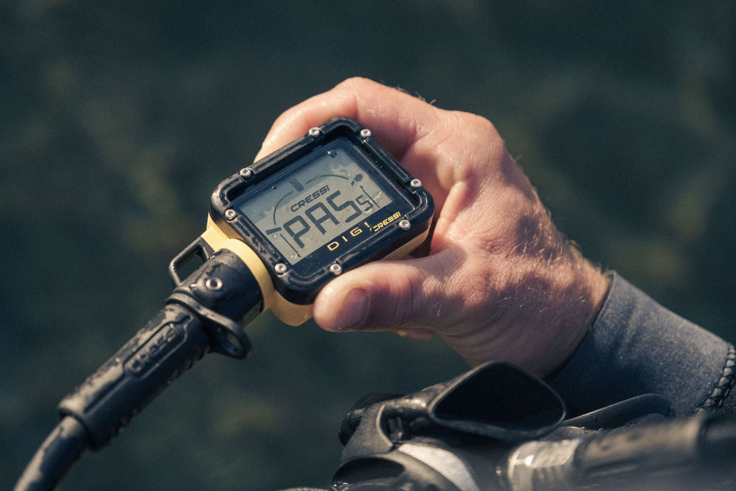 Cressi Digi Console – Digital Scuba Pressure & Dive Console